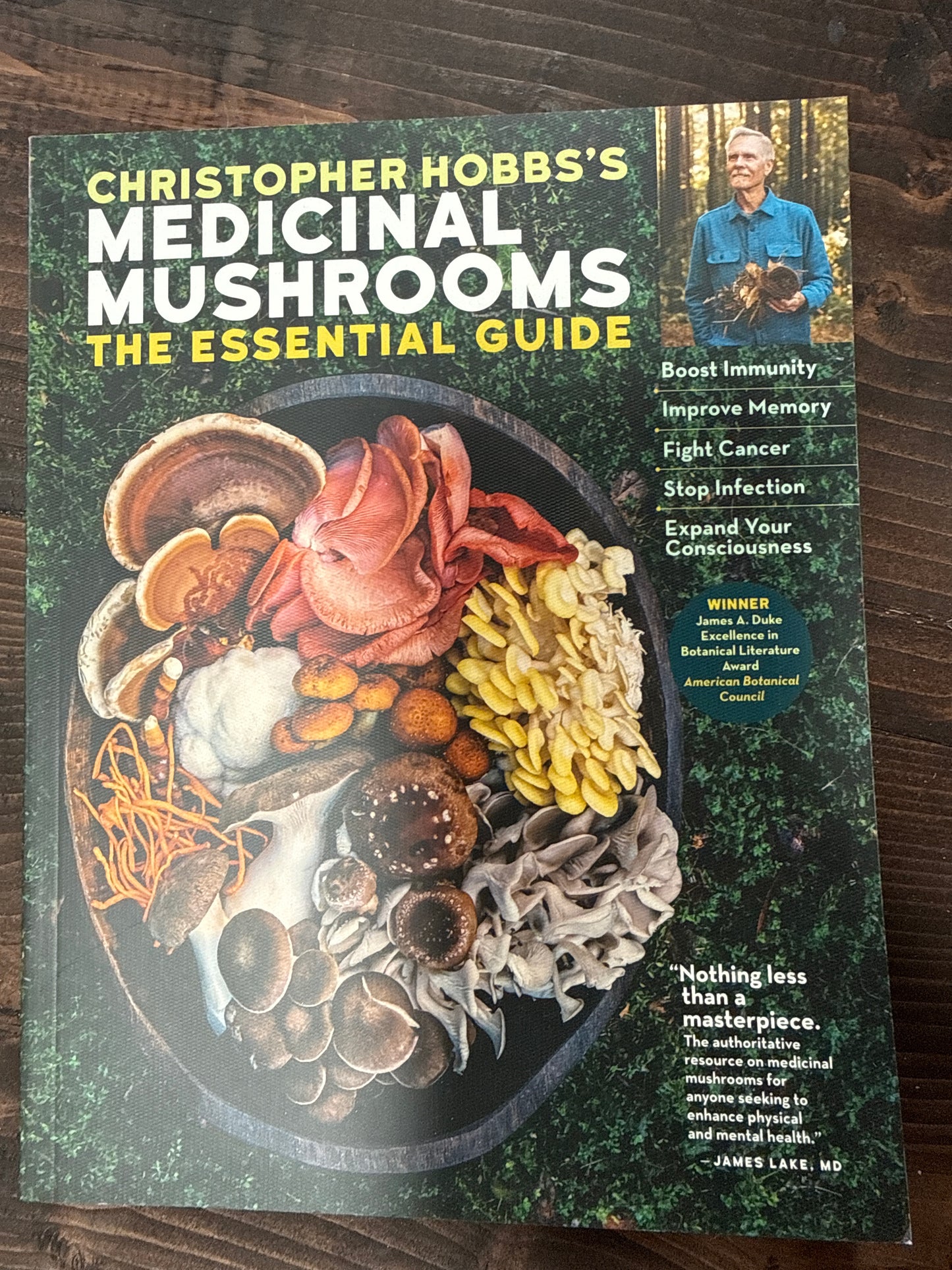 Medicinal Mushrooms - The Essential Guide .